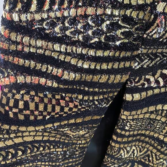 La Femme 21155 Fitted Maxi Gold & Black Strapless Gown - Picture 6 of 10